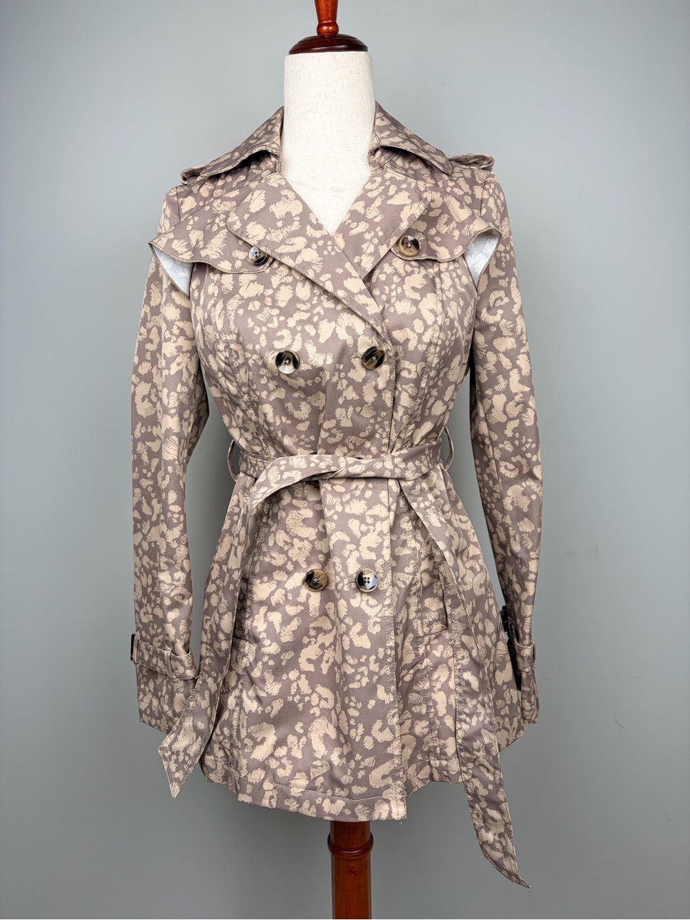 Anthropologie Daughters of the Liberation Trench Coat Womens 2 Leopard Belted‎